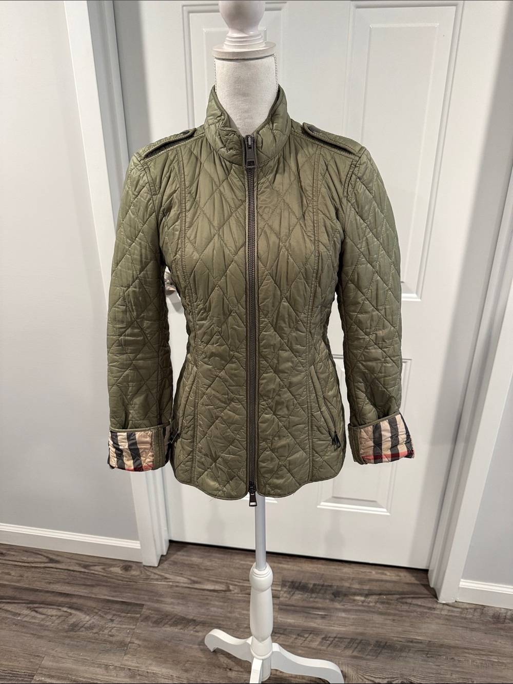 Burberry Brit Olive Green Quilted Jacket Nova Check Lining Women’s Size S - Picture 2 of 16